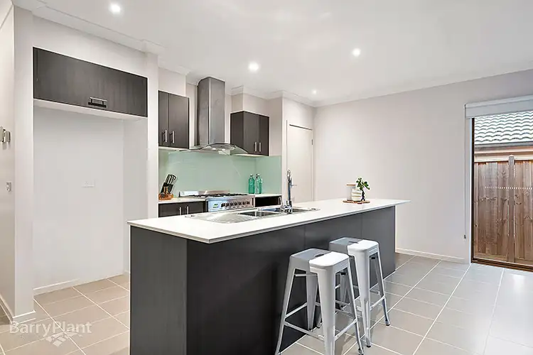 Second view of Homely house listing, 7 Magdalen Mews, Bundoora VIC 3083