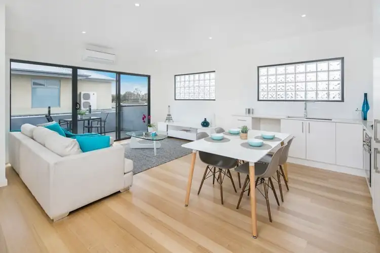 Third view of Homely townhouse listing, 2/90 Raglan Street, Preston VIC 3072