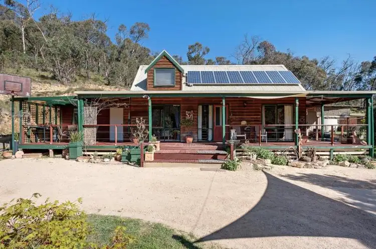 14 Long Gully Road, Hazeldene VIC 3658