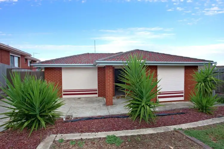 8 Manna Court, Meadow Heights VIC 3048