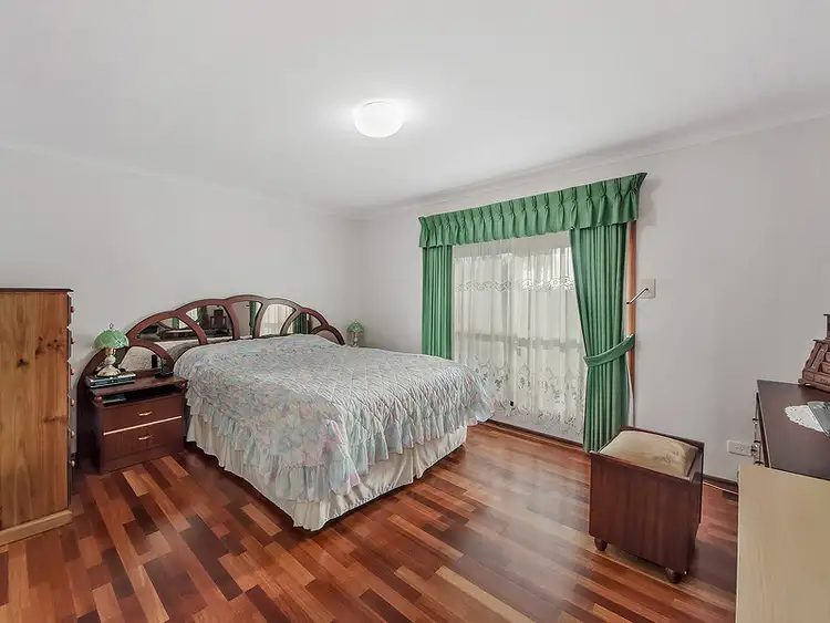 Sixth view of Homely house listing, 20 Themeda Court, Delahey VIC 3037