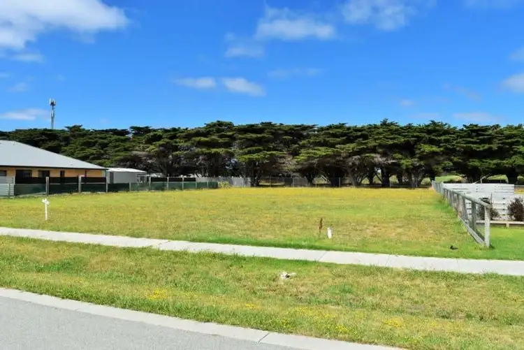 6 Lilian Court, Dalyston VIC 3992