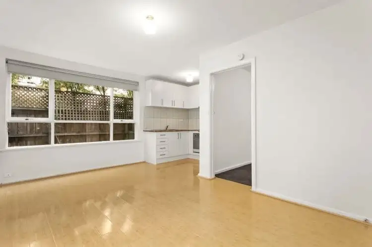 Fourth view of Homely apartment listing, 4/10 Highbury Grove, Prahran VIC 3181