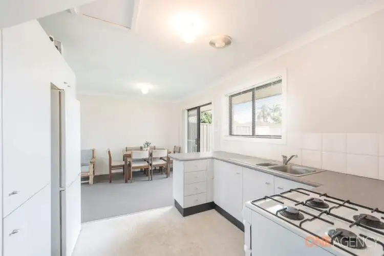 Fifth view of Homely townhouse listing, 8/5 Marks Point Road, Marks Point NSW 2280