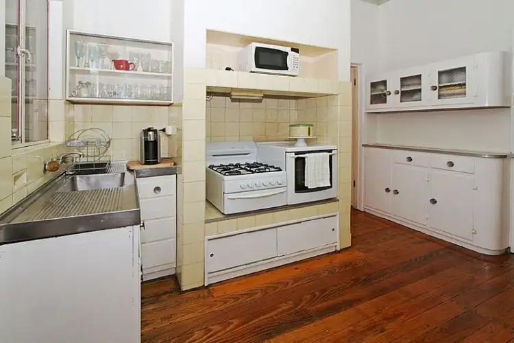 Fifth view of Homely house listing, 18 Southernhay Street, Reservoir VIC 3073