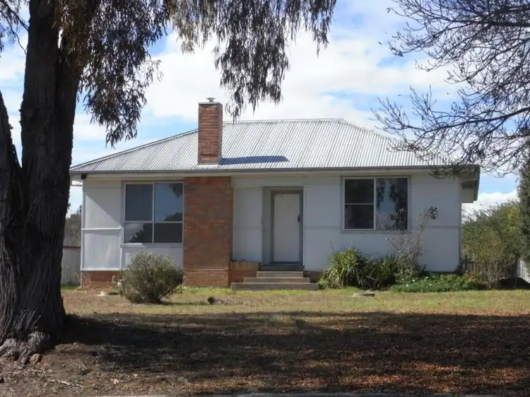 37 Lawrance St, Glen Innes NSW 2370