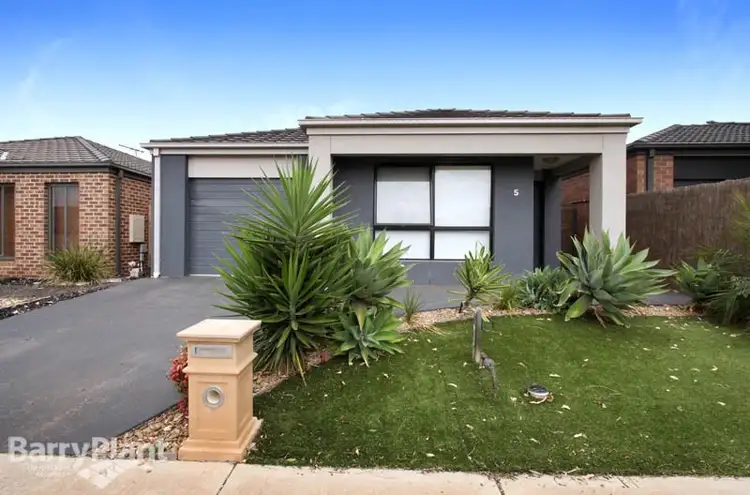 5 Bravo Street, Kurunjang VIC 3337