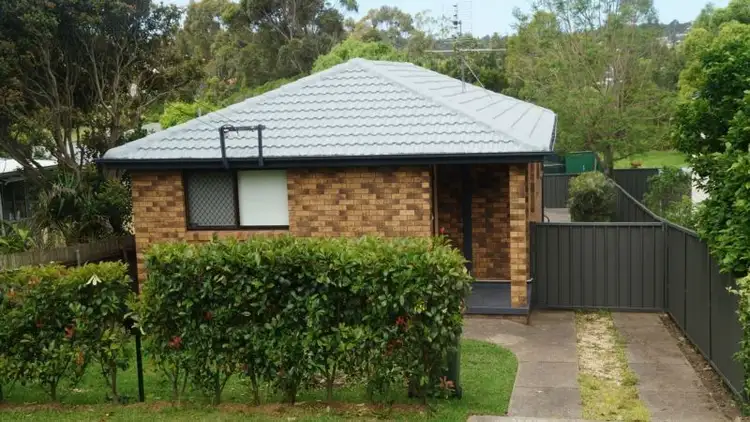 2 Queens Avenue, Cardiff NSW 2285