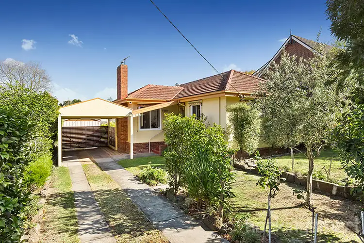 Second view of Homely house listing, 10 Gloucester Road, Ashburton VIC 3147