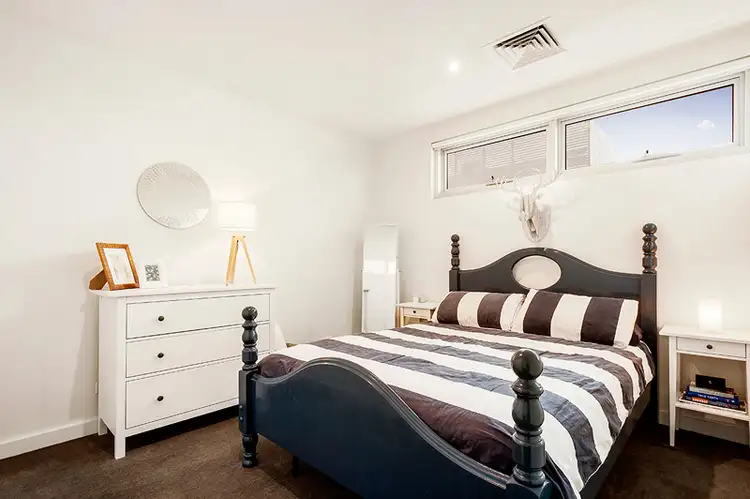 Sixth view of Homely apartment listing, 402/18 Bent Street, Kensington VIC 3031