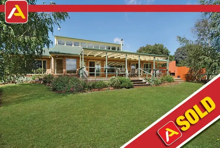 4 Bemeli Court, Bolwarra VIC 3305