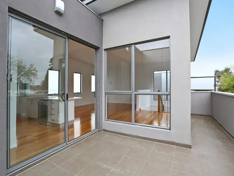 Second view of Homely townhouse listing, 2/39 Mark Street, Rosebud VIC 3939