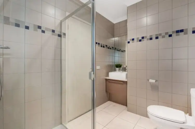 Sixth view of Homely house listing, 8 Correa View, Maidstone VIC 3012