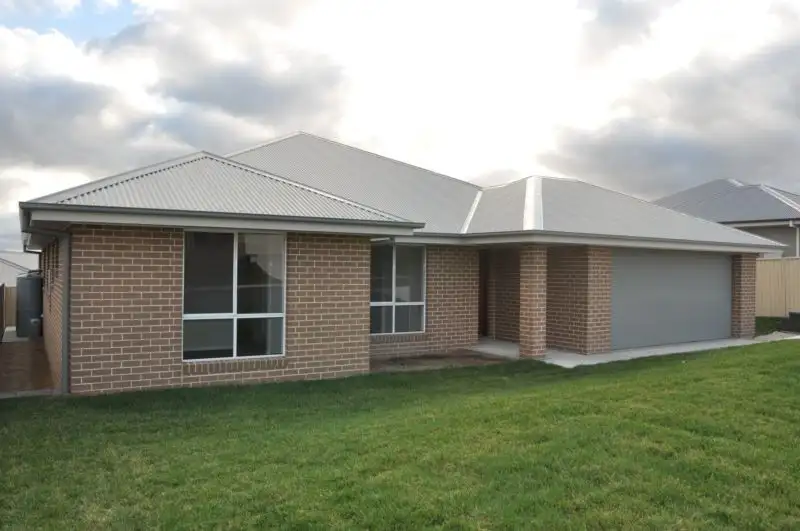 Main view of Homely house listing, 5 Cassidy Way, Kelso NSW 2795