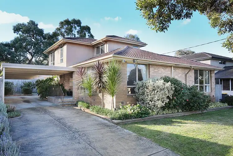 19 Kooringa Crescent, Wheelers Hill VIC 3150