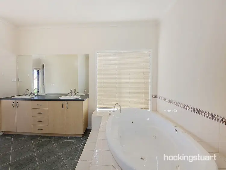 Seventh view of Homely house listing, 8 Dargo Place, Taylors Hill VIC 3037