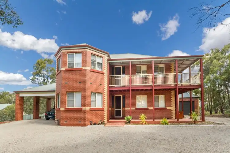 4 Clay Gully Court, Maiden Gully VIC 3551