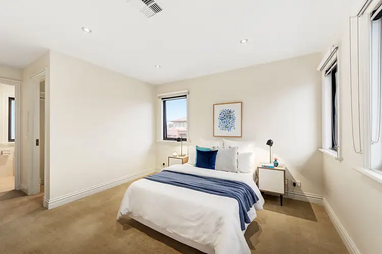 Sixth view of Homely townhouse listing, 2 Osborne Avenue, Bentleigh VIC 3204