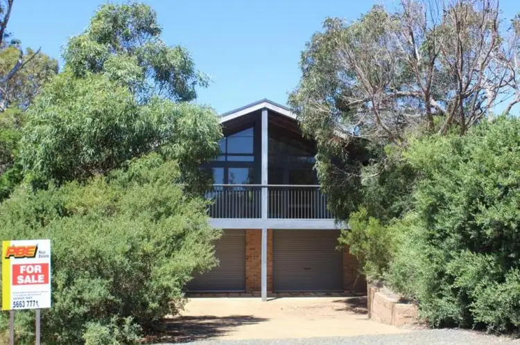 6 SHANE STREET, Venus Bay VIC 3956