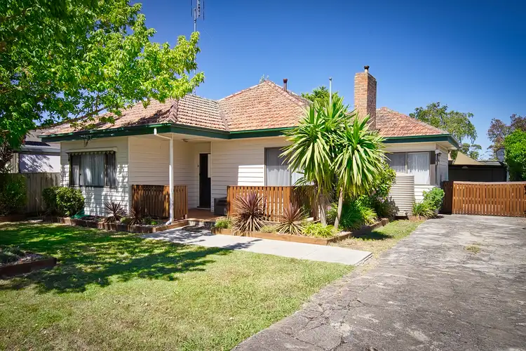 27 Lawrence Street, Alfredton VIC 3350