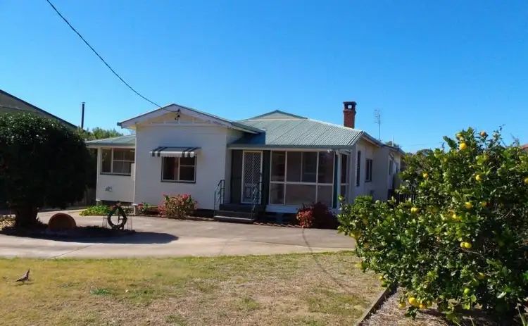 48 Gore St, Warwick QLD 4370