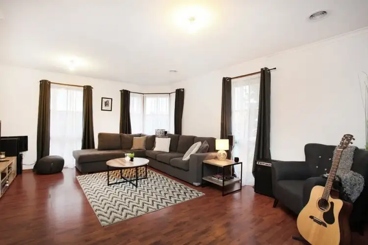 Fifth view of Homely house listing, 17 Gabrielle Crescent, Gladstone Park VIC 3043