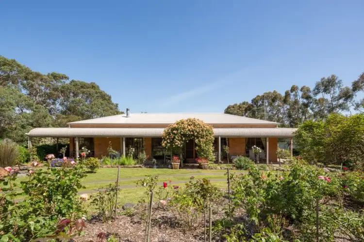 20 Pennell Crt, Wattle Bank VIC 3995