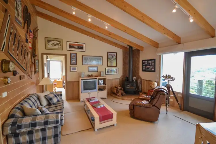 Fifth view of Homely house listing, 1 Telemark Court, Merrijig VIC 3723