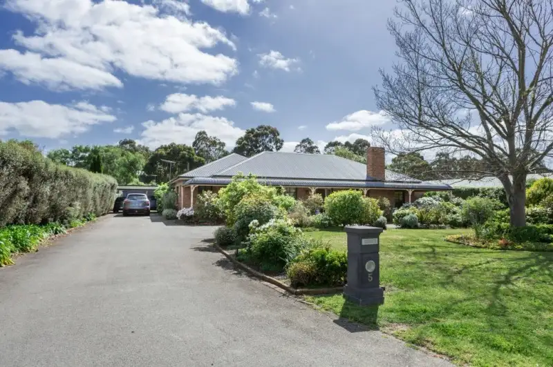 Main view of Homely house listing, 5 Southern Avenue, Sale VIC 3850
