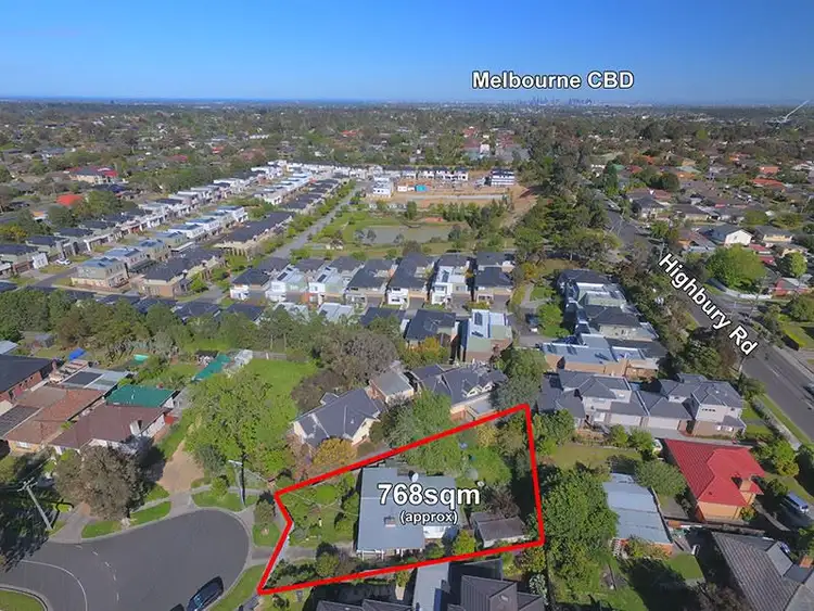 Fourth view of Homely house listing, 35 Bennett Avenue, Mount Waverley VIC 3149