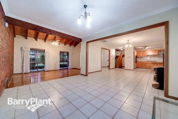 Seventh view of Homely house listing, 4 Johnson Place, Endeavour Hills VIC 3802