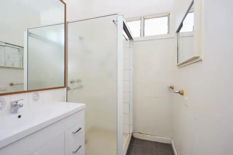 Fifth view of Homely house listing, 6 Magpie Street, North Bendigo VIC 3550