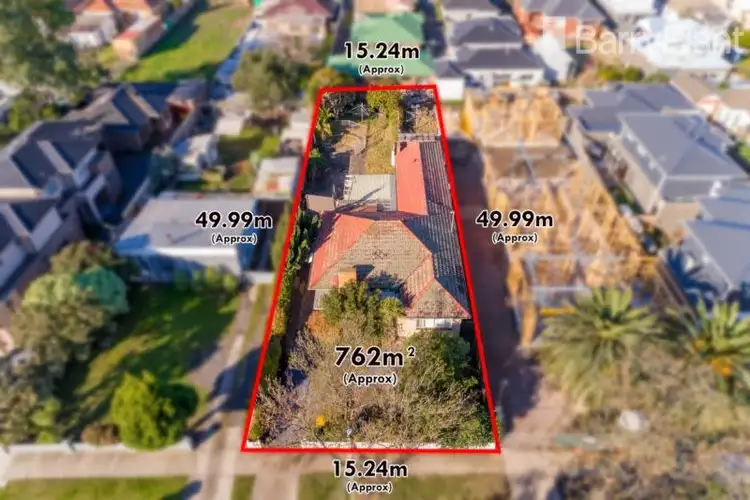 18 Blenheim Road, Newport VIC 3015