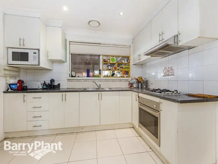 Fourth view of Homely house listing, 8 Tullaroop Court, St Albans VIC 3021