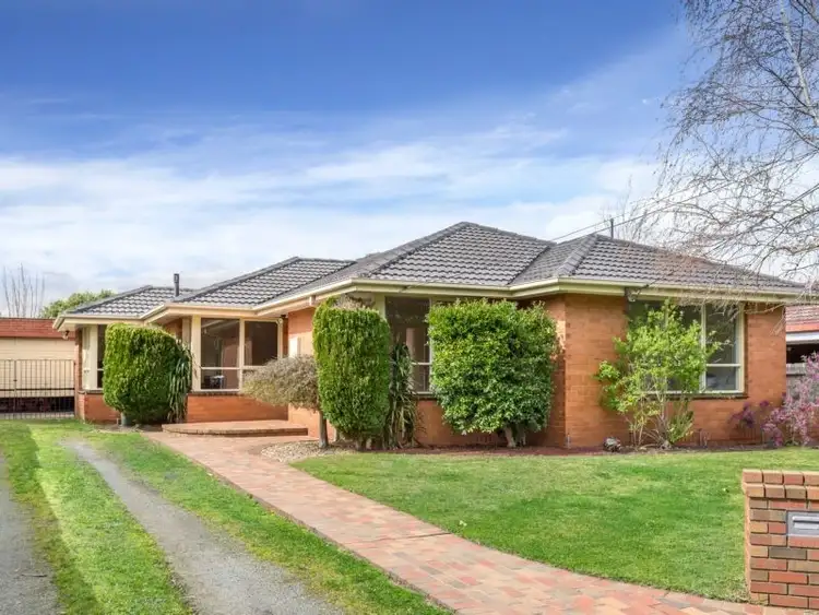 2 Capital Avenue, Glen Waverley VIC 3150
