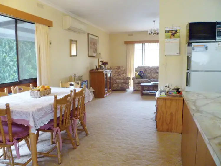 Fifth view of Homely house listing, 8 Lewis Street, Horsham VIC 3400