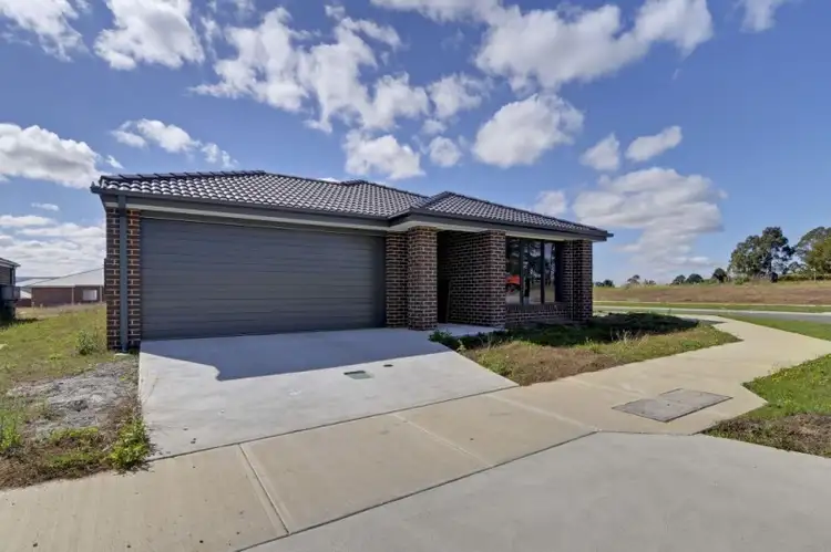 Second view of Homely house listing, 5 Hereford Boulevard, Traralgon VIC 3844
