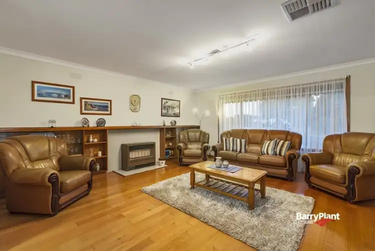 Second view of Homely house listing, 6 Trafalgar Crescent, Bundoora VIC 3083