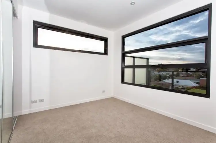 Sixth view of Homely apartment listing, 33/122 Maribyrnong Road, Moonee Ponds VIC 3039