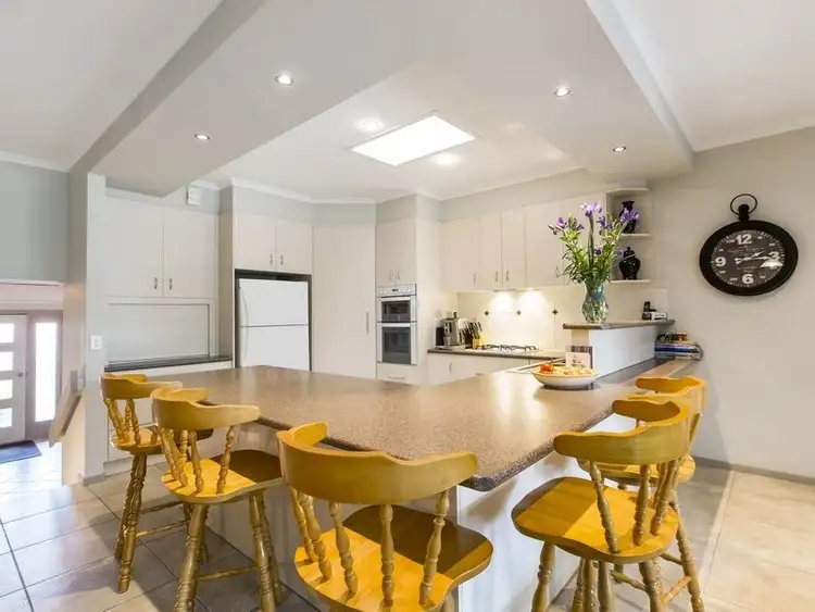 Fifth view of Homely house listing, 4 Brown Thornbill Court, Langwarrin VIC 3910