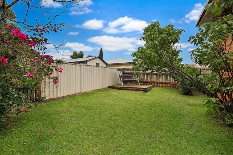 2/29 Coates Street, Kearneys Spring QLD 4350