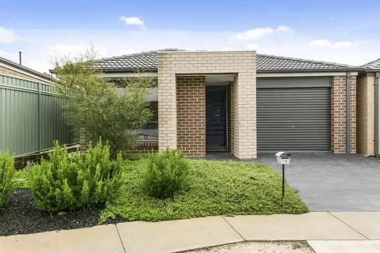 15 Highview Terrace, Kangaroo Flat VIC 3555