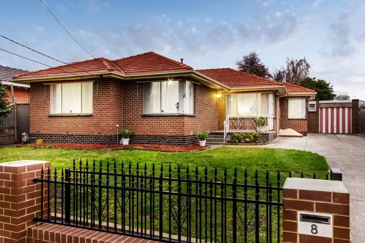 8 Sheila Street, Blackburn North VIC 3130