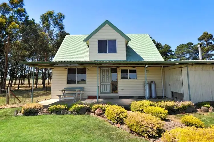 Second view of Homely rural property listing, 21 McDonald Street, Skipton VIC 3361