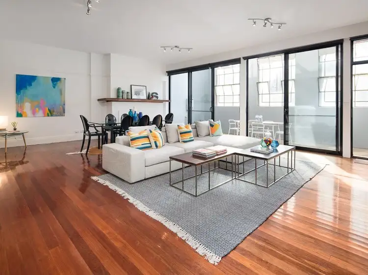 1/105 Neill Street, Carlton VIC 3053