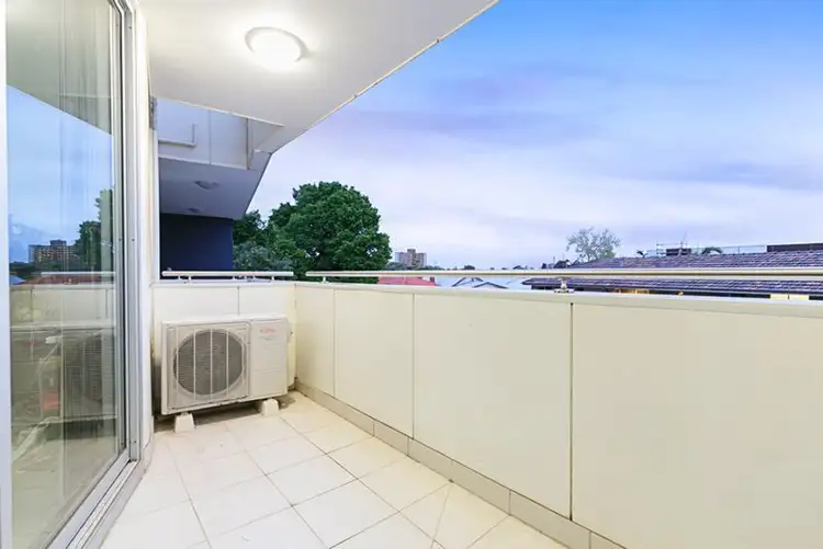 Fifth view of Homely apartment listing, 4/75 Droop Street, Footscray VIC 3011