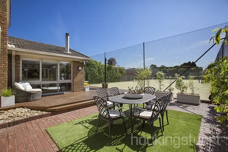 12 Golfwood Close, Dingley Village VIC 3172