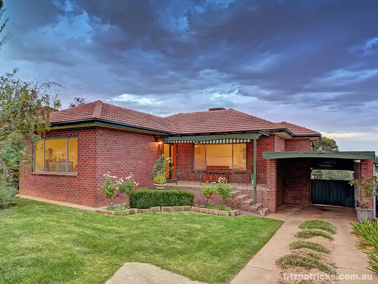 55 Grove Street, Kooringal NSW 2650