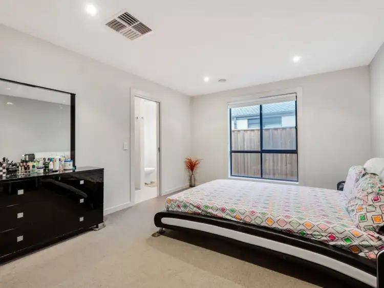 Second view of Homely house listing, 8 Cutleaf Crescent, Tarneit VIC 3029