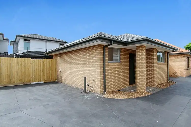 2/4 Pershing Street, Reservoir VIC 3073